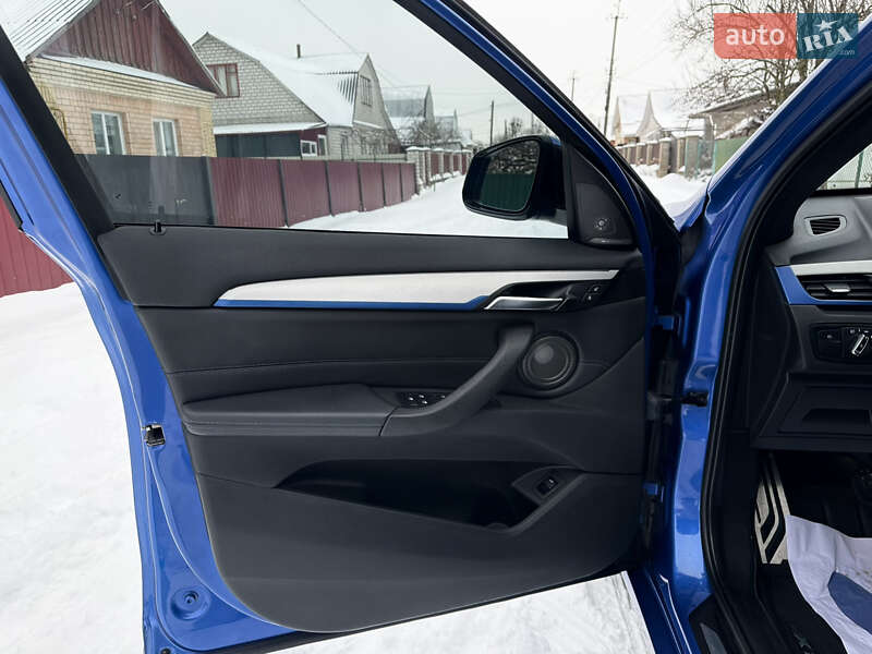 Позашляховик / Кросовер BMW X1 2016 в Звягелі