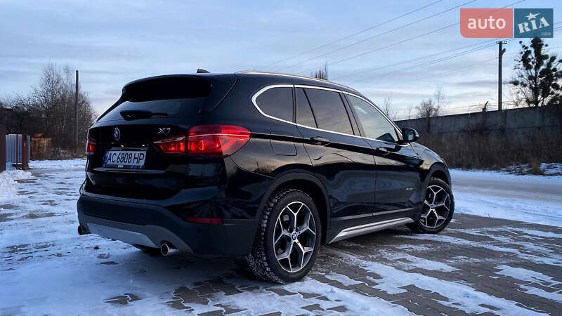 Внедорожник / Кроссовер BMW X1 2016 в Луцке