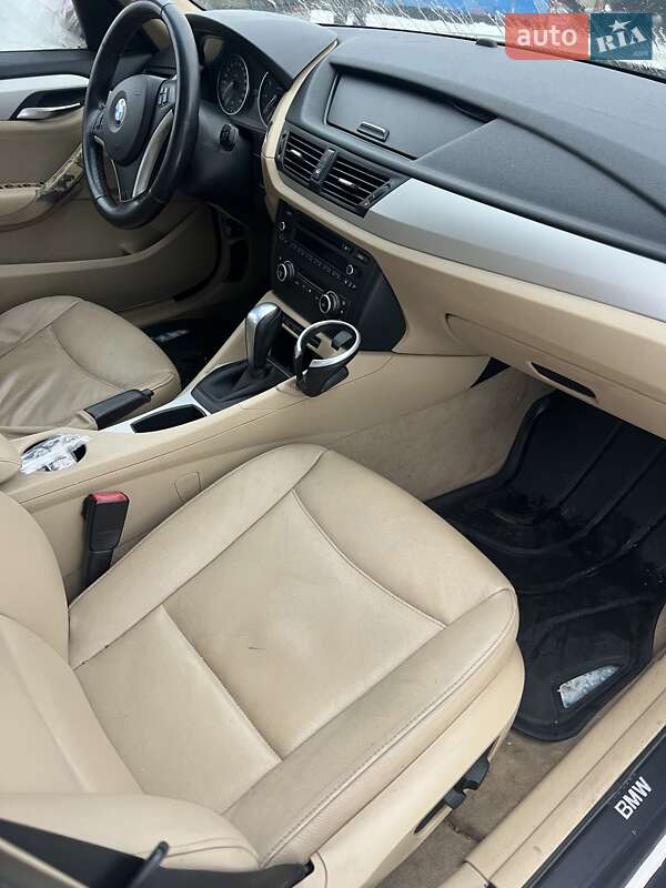 Внедорожник / Кроссовер BMW X1 2011 в Киеве