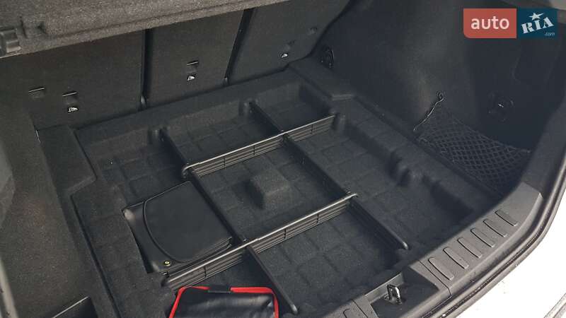 Внедорожник / Кроссовер BMW X1 2014 в Киеве