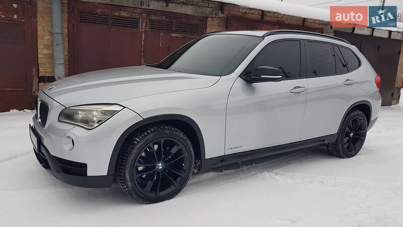 Внедорожник / Кроссовер BMW X1 2014 в Киеве