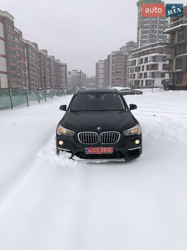 Внедорожник / Кроссовер BMW X1 2016 в Тернополе