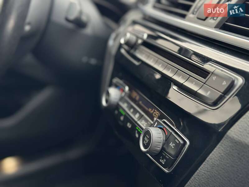 Внедорожник / Кроссовер BMW X1 2017 в Львове