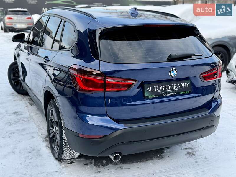 Внедорожник / Кроссовер BMW X1 2017 в Киеве