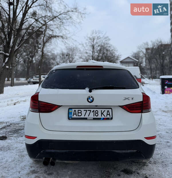 Внедорожник / Кроссовер BMW X1 2012 в Хмельницком