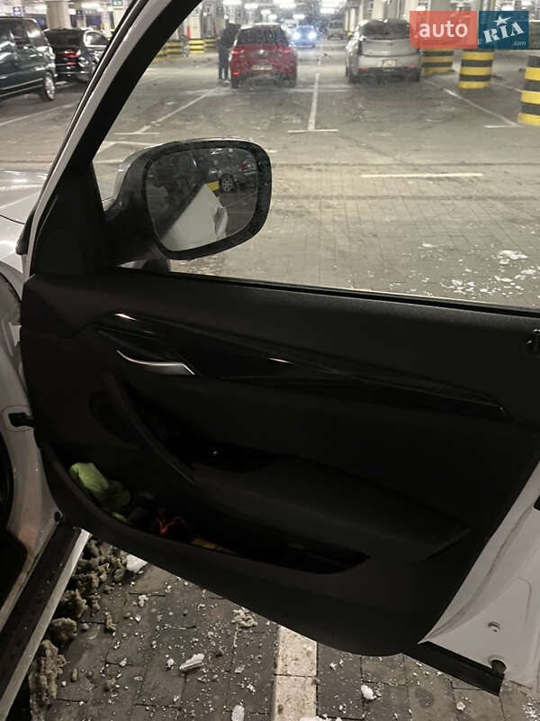 Внедорожник / Кроссовер BMW X1 2012 в Киеве фото 20 Внедорожник / Кроссовер BMW X1 2012 в Киеве