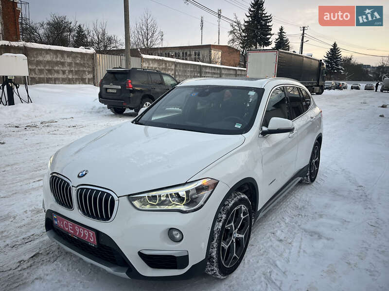Внедорожник / Кроссовер BMW X1 2016 в Львове