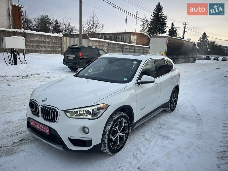 Внедорожник / Кроссовер BMW X1 2016 в Львове