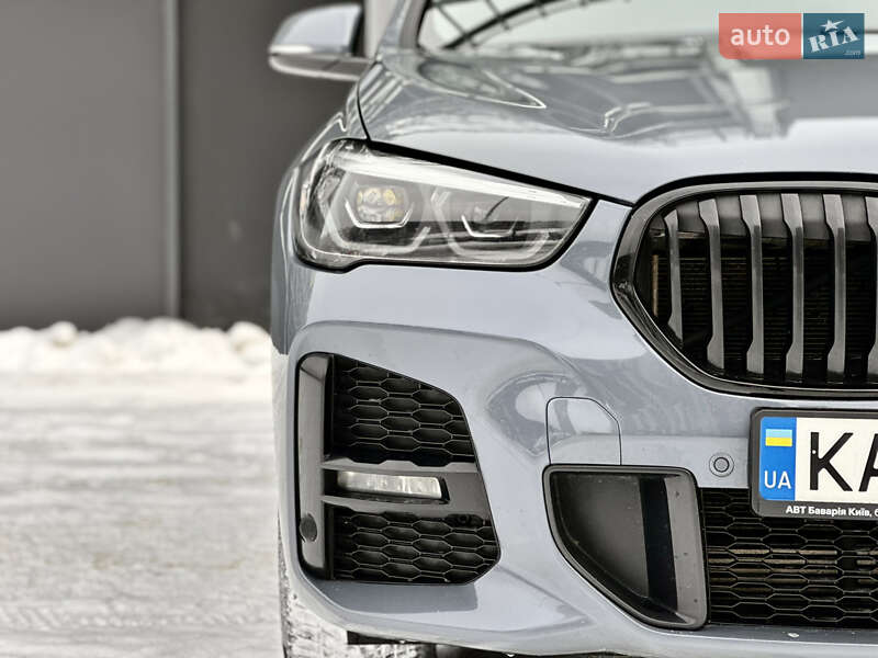 Внедорожник / Кроссовер BMW X1 2022 в Киеве