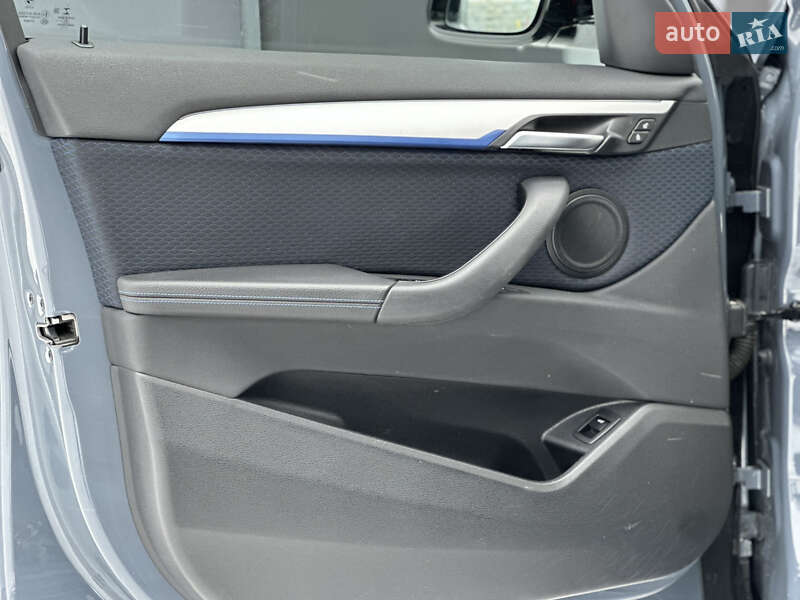 Внедорожник / Кроссовер BMW X1 2022 в Киеве