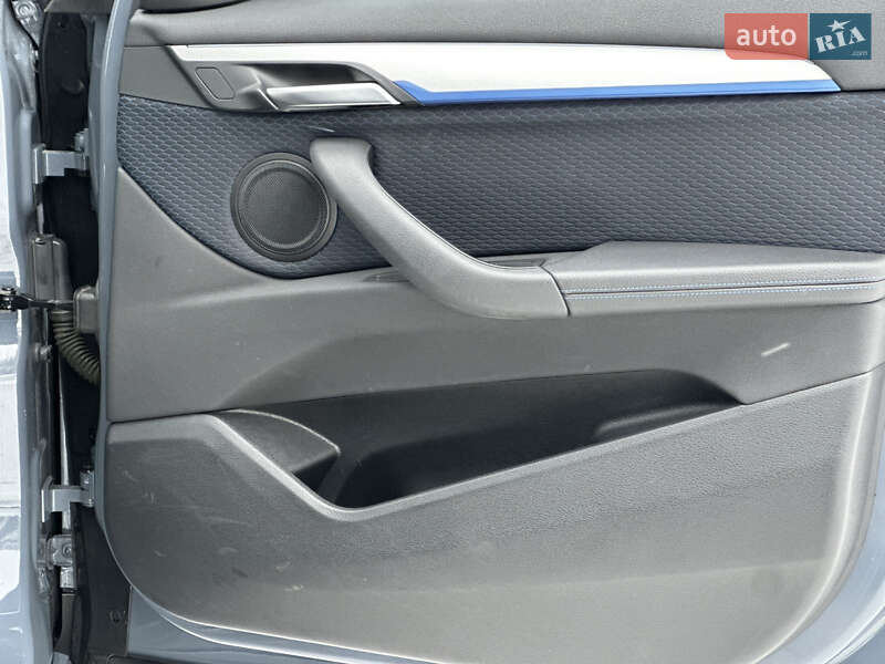 Внедорожник / Кроссовер BMW X1 2022 в Киеве