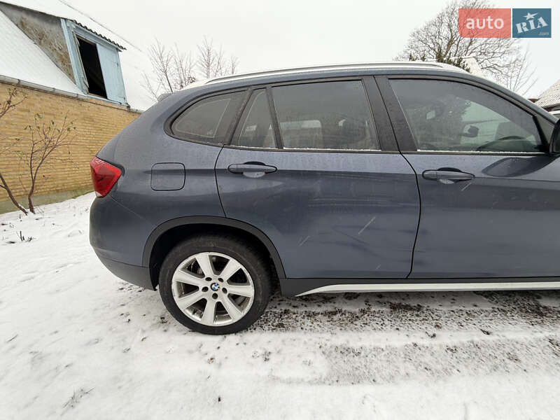 Внедорожник / Кроссовер BMW X1 2011 в Звенигородке