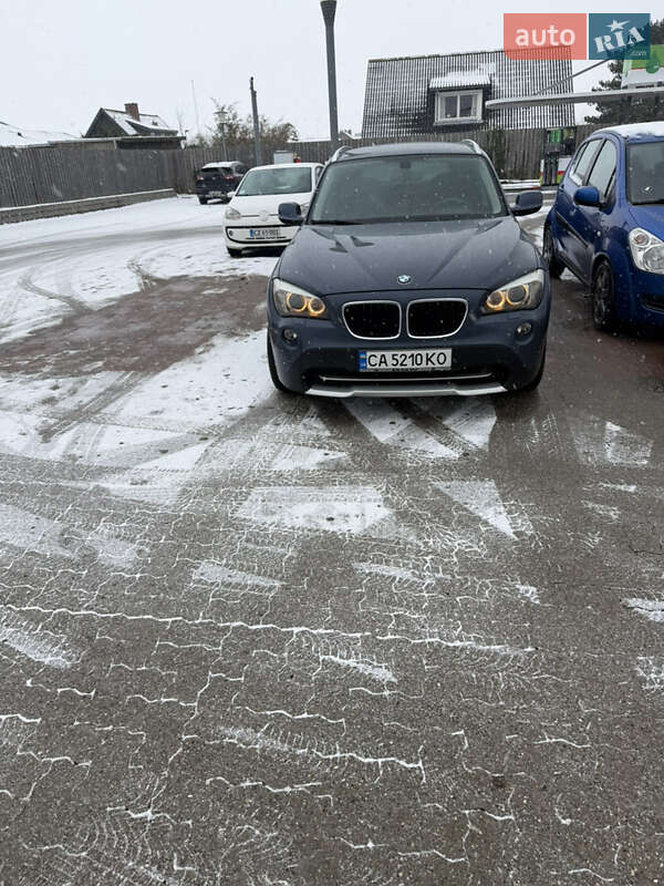 Внедорожник / Кроссовер BMW X1 2011 в Звенигородке