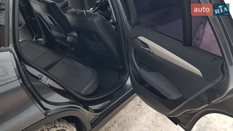 Внедорожник / Кроссовер BMW X1 2012 в Киеве