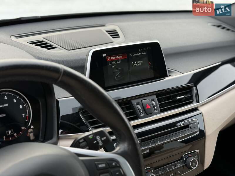 Внедорожник / Кроссовер BMW X1 2018 в Львове