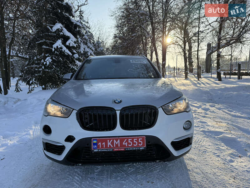 Внедорожник / Кроссовер BMW X1 2016 в Тернополе