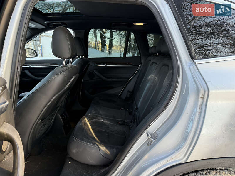 Внедорожник / Кроссовер BMW X1 2016 в Тернополе