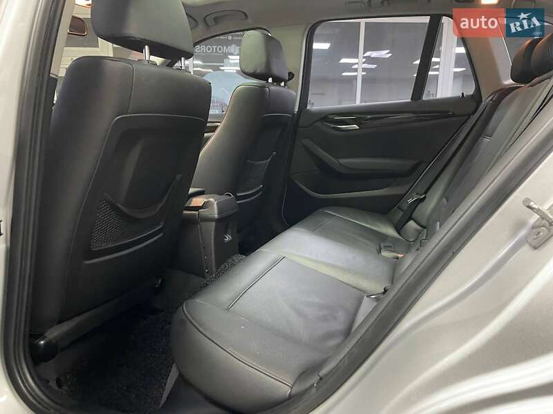 Внедорожник / Кроссовер BMW X1 2011 в Киеве