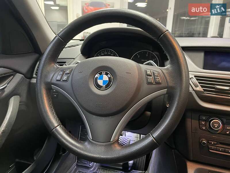 Внедорожник / Кроссовер BMW X1 2011 в Киеве