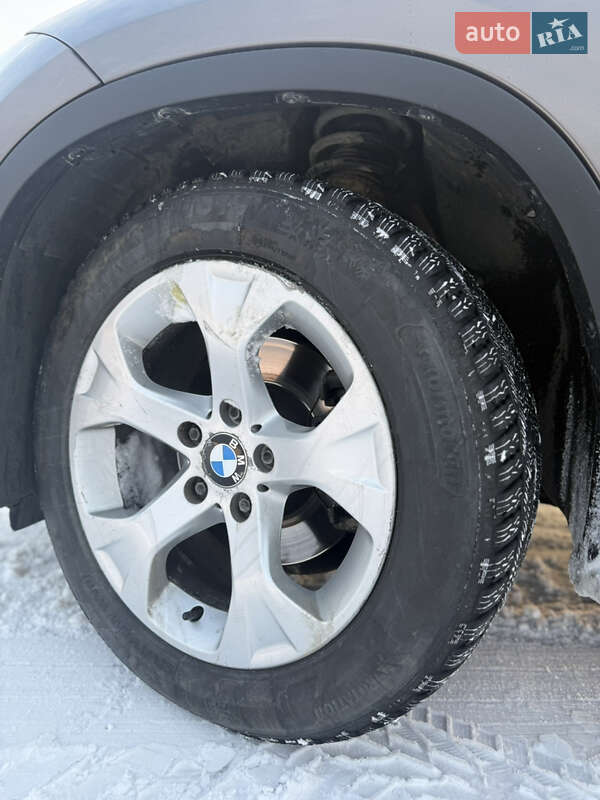 Внедорожник / Кроссовер BMW X1 2011 в Львове