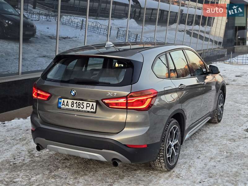 Внедорожник / Кроссовер BMW X1 2016 в Киеве
