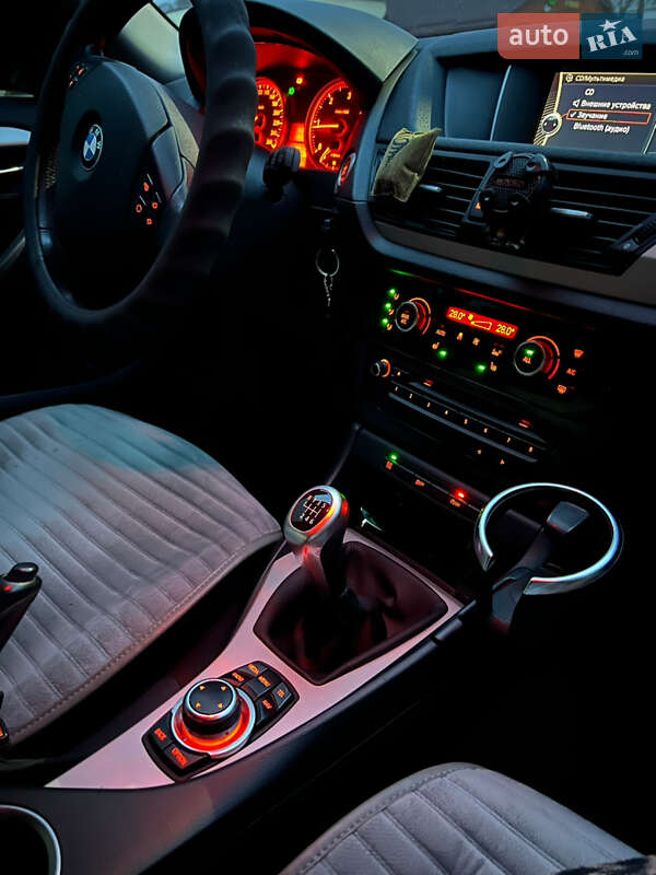 Внедорожник / Кроссовер BMW X1 2012 в Балте