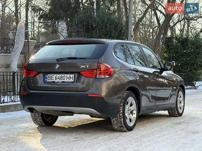 Внедорожник / Кроссовер BMW X1 2010 в Одессе