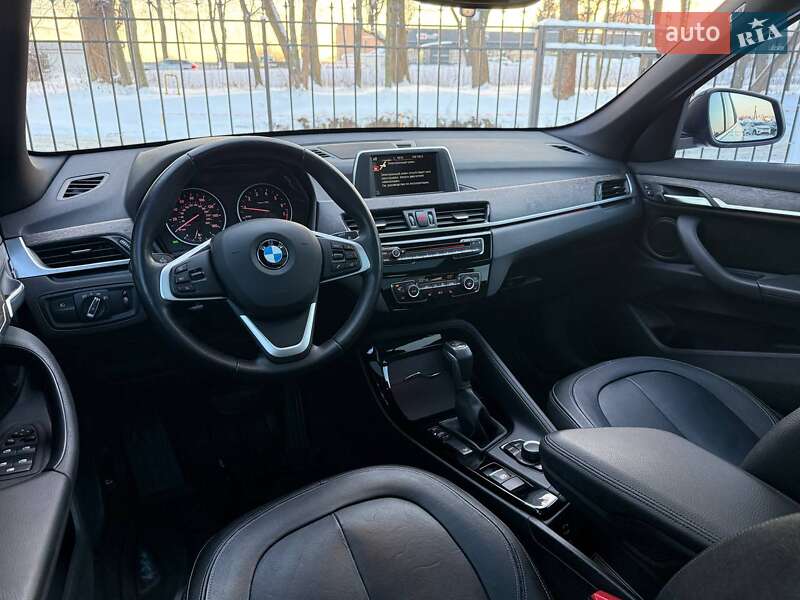 Внедорожник / Кроссовер BMW X1 2016 в Хмельницком