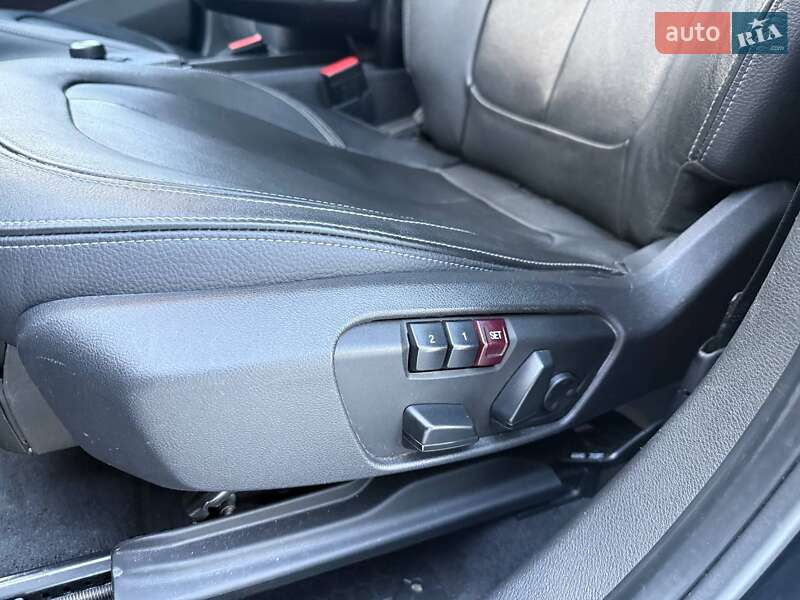 Внедорожник / Кроссовер BMW X1 2016 в Хмельницком