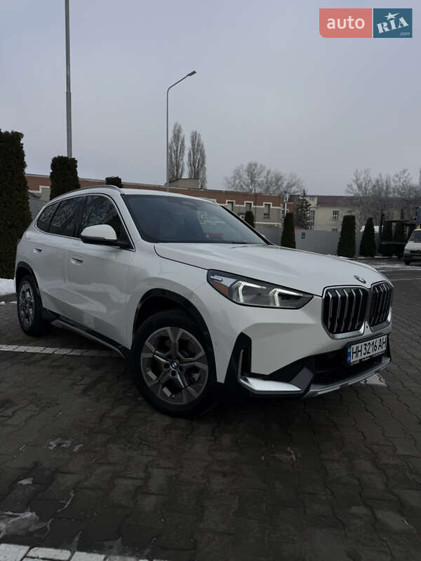 Внедорожник / Кроссовер BMW X1 2024 в Одессе
