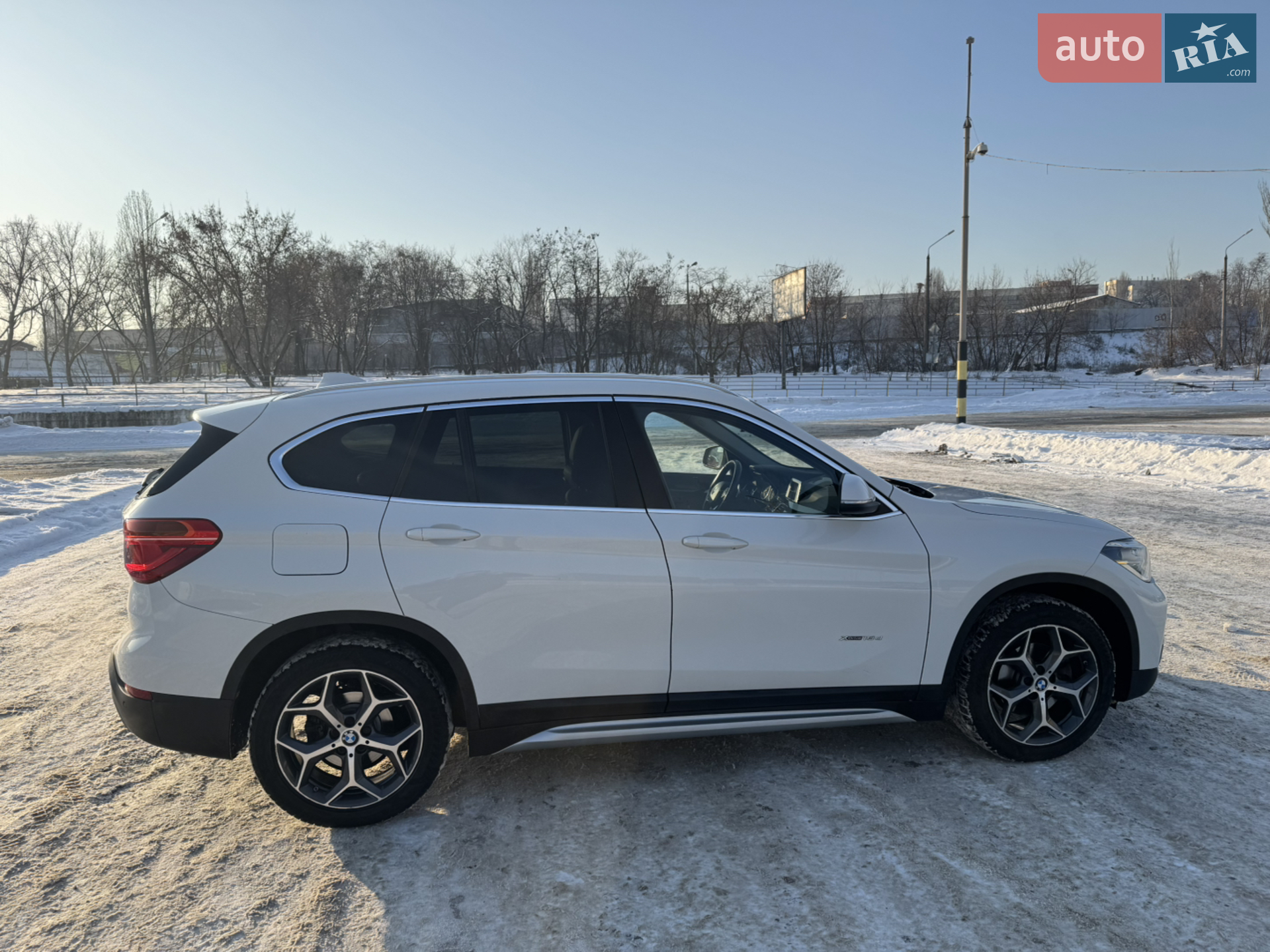 2016 BMW X1 - мініатюра 2