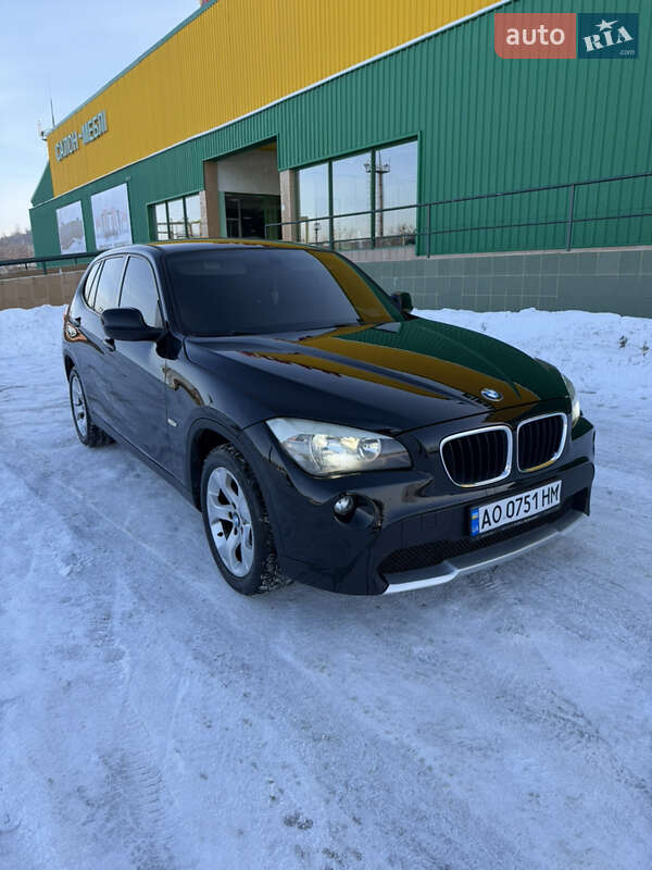 Внедорожник / Кроссовер BMW X1 2011 в Мукачево фото Внедорожник / Кроссовер BMW X1 2011 в Мукачево
