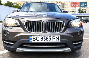 Внедорожник / Кроссовер BMW X1 2013 в Самборе