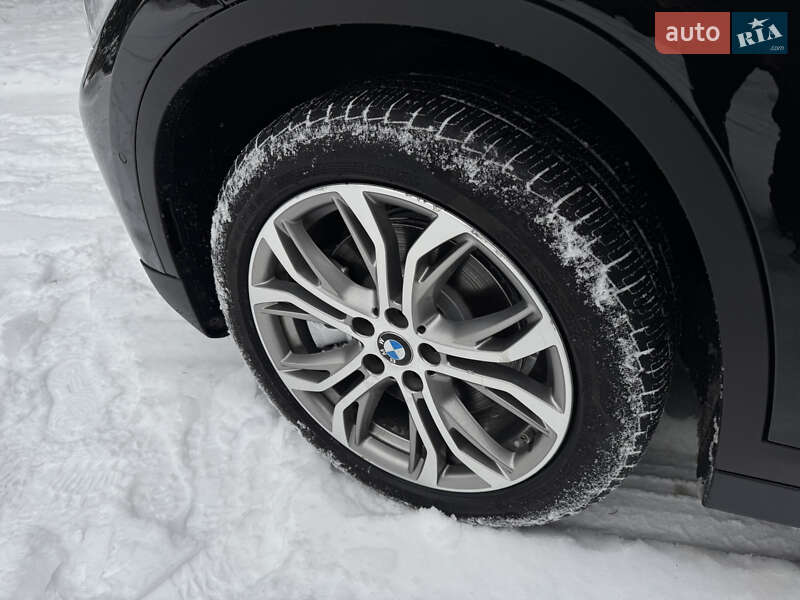 Внедорожник / Кроссовер BMW X1 2017 в Умани
