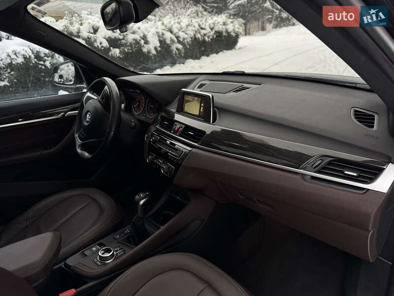 Внедорожник / Кроссовер BMW X1 2017 в Умани