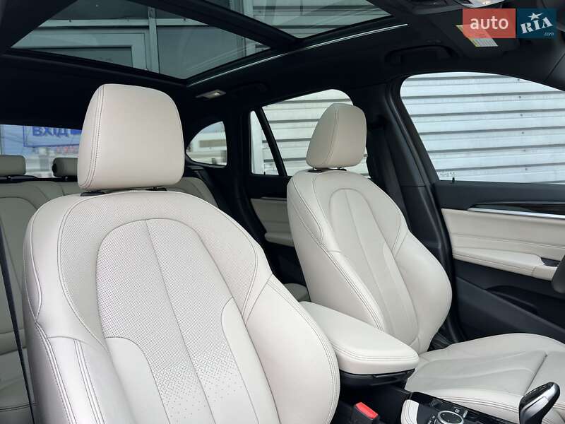 Внедорожник / Кроссовер BMW X1 2020 в Киеве