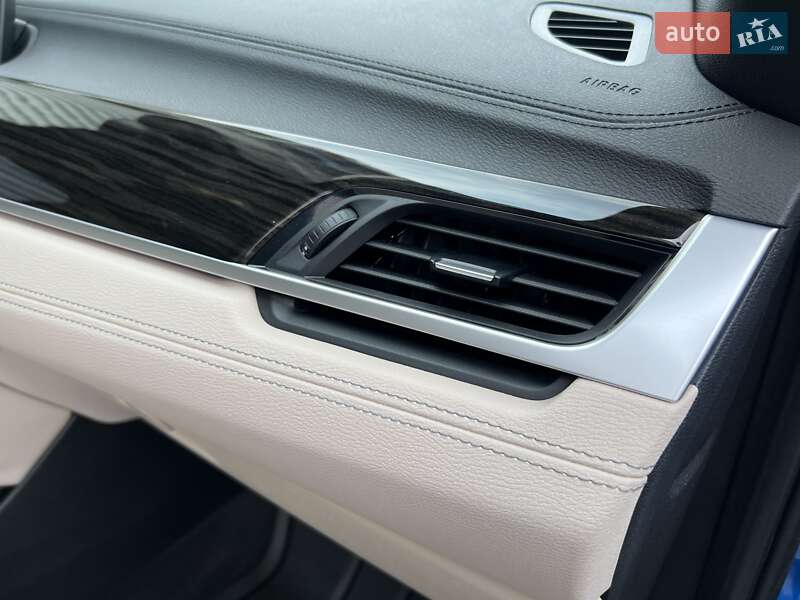 Внедорожник / Кроссовер BMW X1 2020 в Киеве