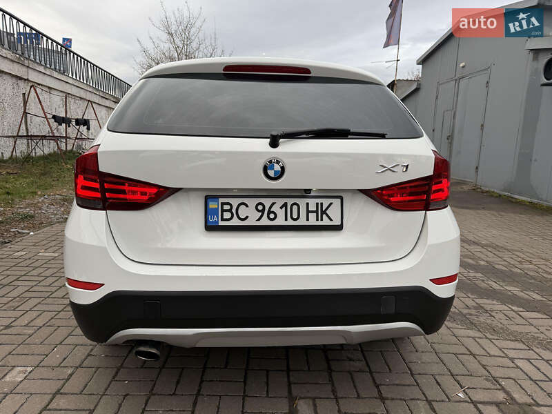 Внедорожник / Кроссовер BMW X1 2015 в Львове