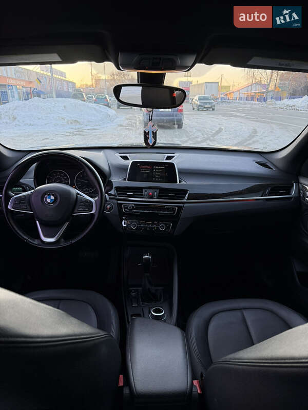 Внедорожник / Кроссовер BMW X1 2017 в Ковеле