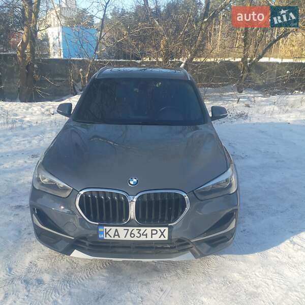 Внедорожник / Кроссовер BMW X1 2020 в Киеве