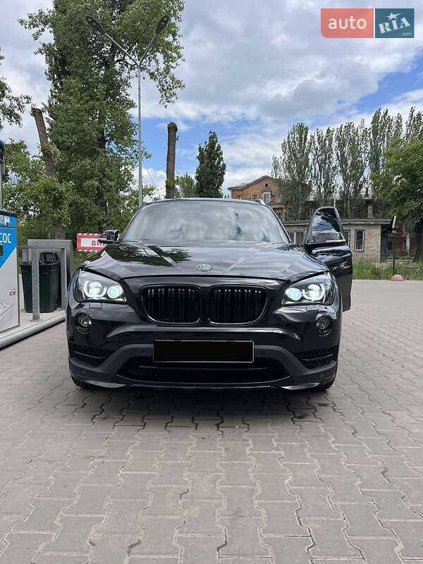 Внедорожник / Кроссовер BMW X1 2015 в Кривом Роге