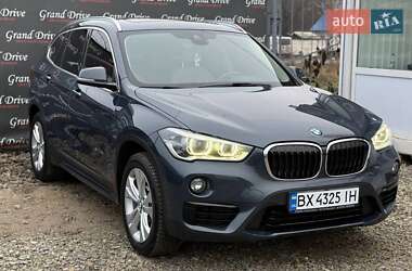 Внедорожник / Кроссовер BMW X1 2016 в Каменец-Подольском