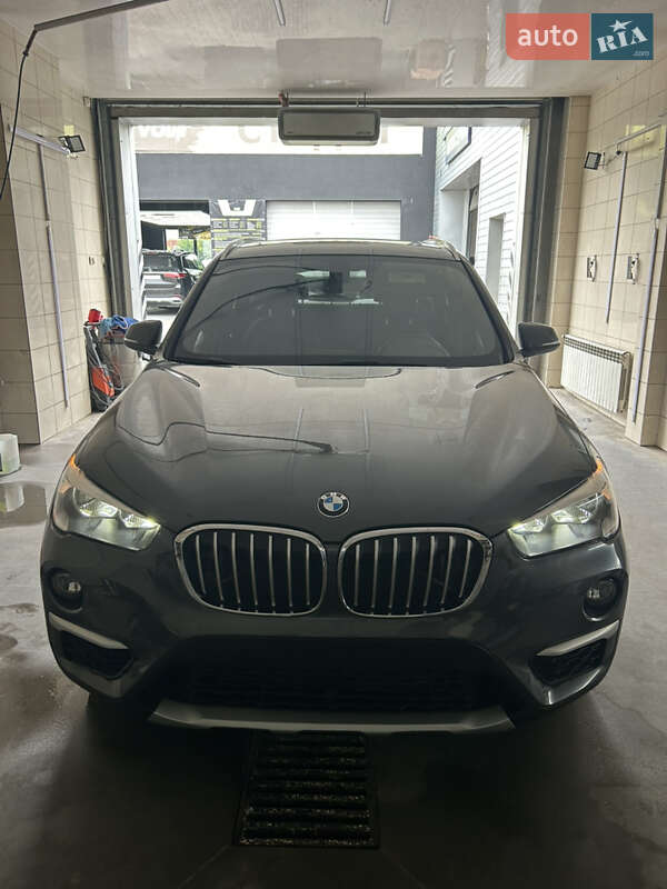 Внедорожник / Кроссовер BMW X1 2018 в Ивано-Франковске