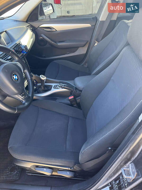 Позашляховик / Кросовер BMW X1 2014 в Києві