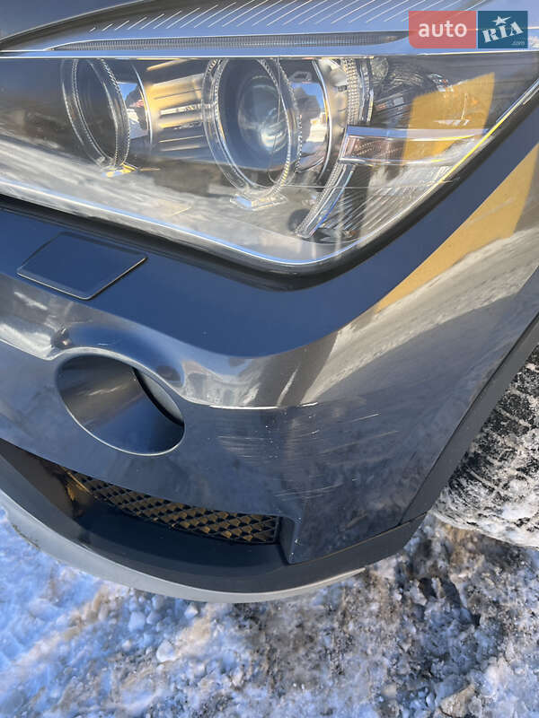 Позашляховик / Кросовер BMW X1 2014 в Києві