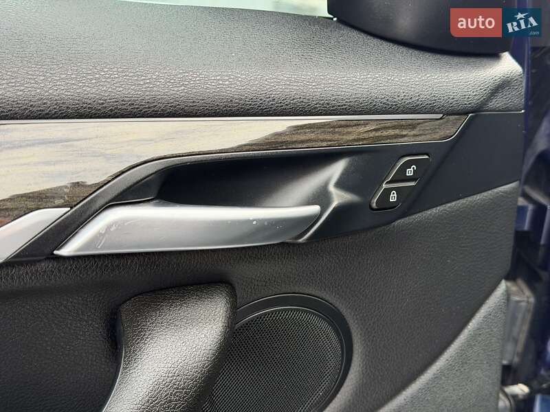 Внедорожник / Кроссовер BMW X1 2018 в Владимире фото 38 Внедорожник / Кроссовер BMW X1 2018 в Владимире