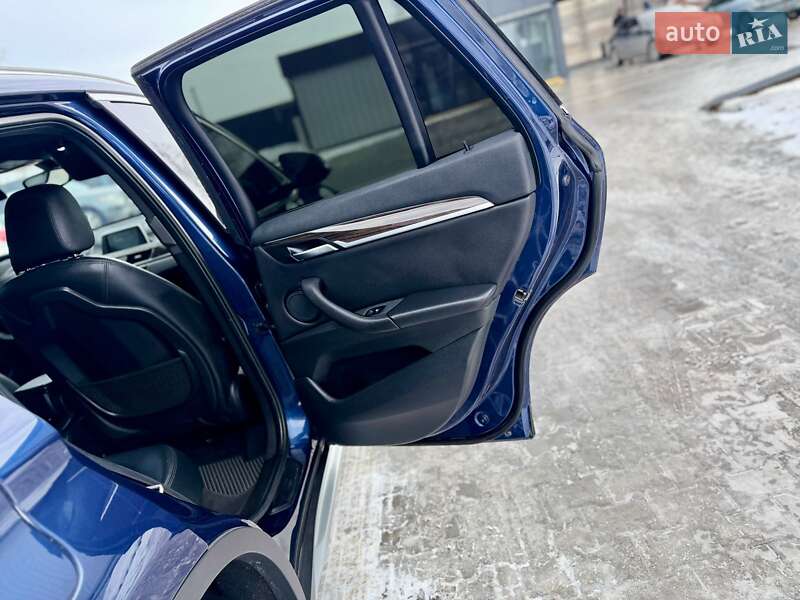 Внедорожник / Кроссовер BMW X1 2018 в Владимире фото 71 Внедорожник / Кроссовер BMW X1 2018 в Владимире