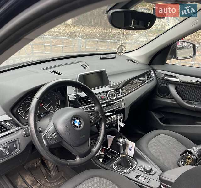 Позашляховик / Кросовер BMW X1 2017 в Києві фото 5 Позашляховик / Кросовер BMW X1 2017 в Києві