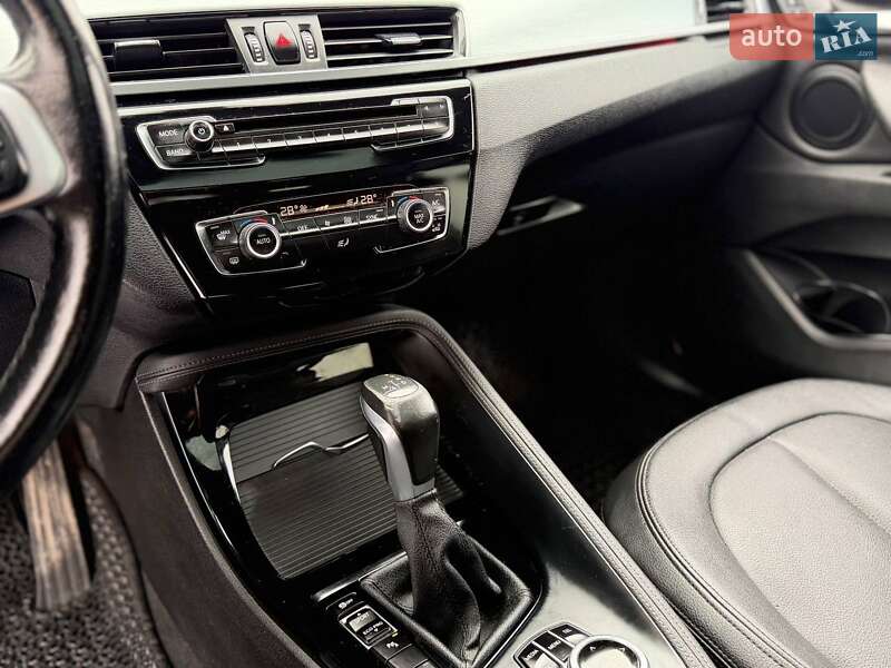 Позашляховик / Кросовер BMW X1 2016 в Львові