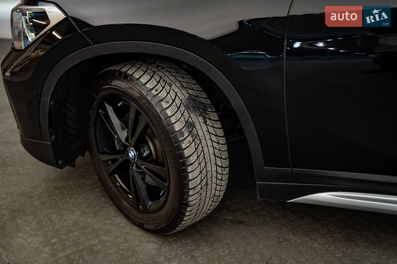 Внедорожник / Кроссовер BMW X1 2020 в Киеве